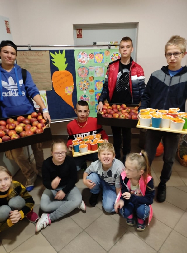 Jabłko i marchewka w roli głównej